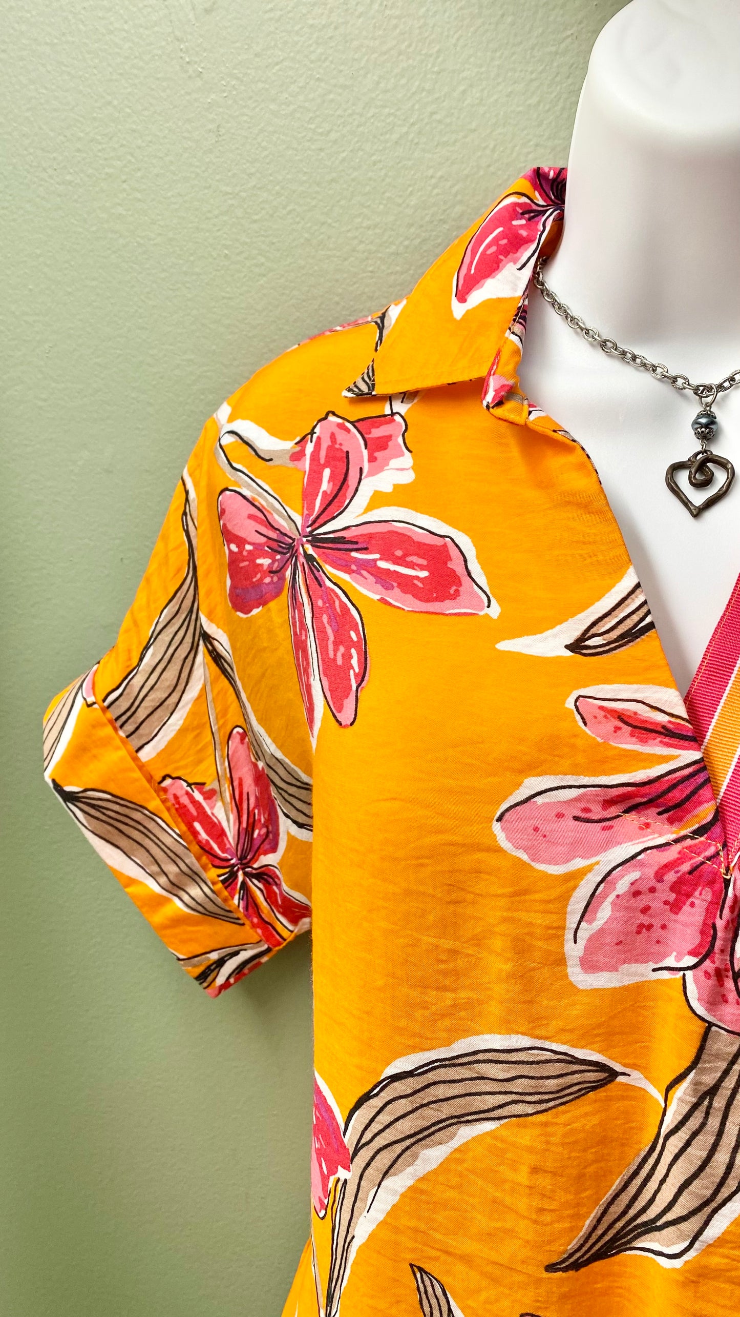 Clearance - Multiples Bright Floral Dolman Sleeve