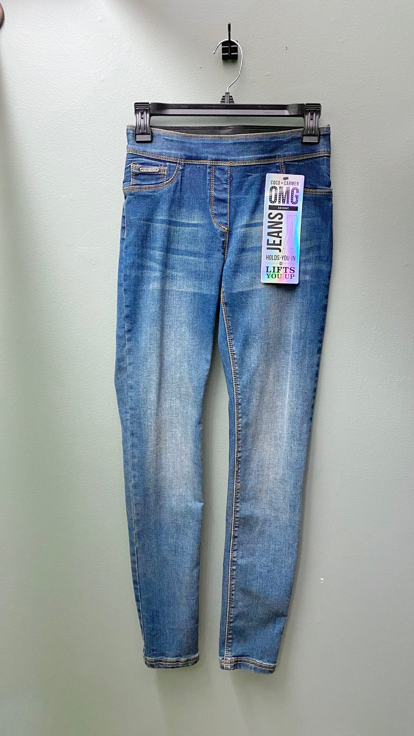 Coco + Carmen Skinny Jeans