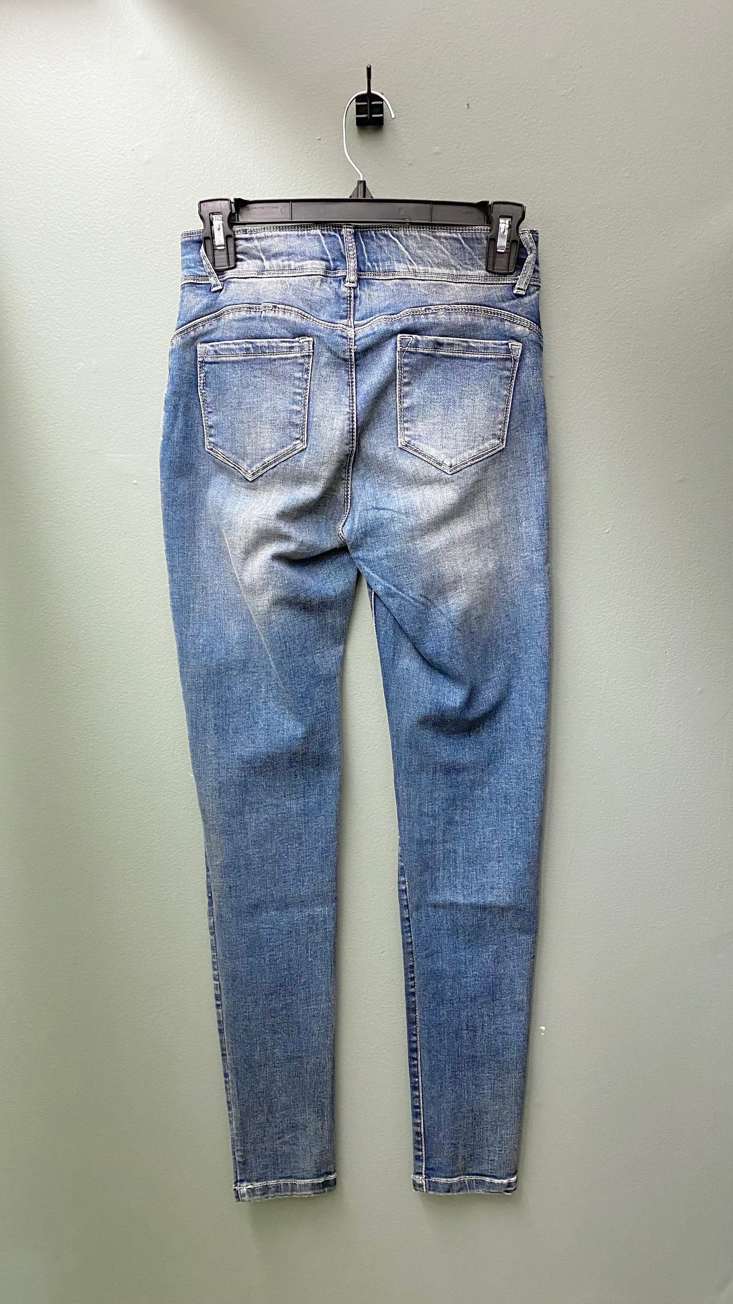 Coco + Carmen Skinny Jean Medium Wash