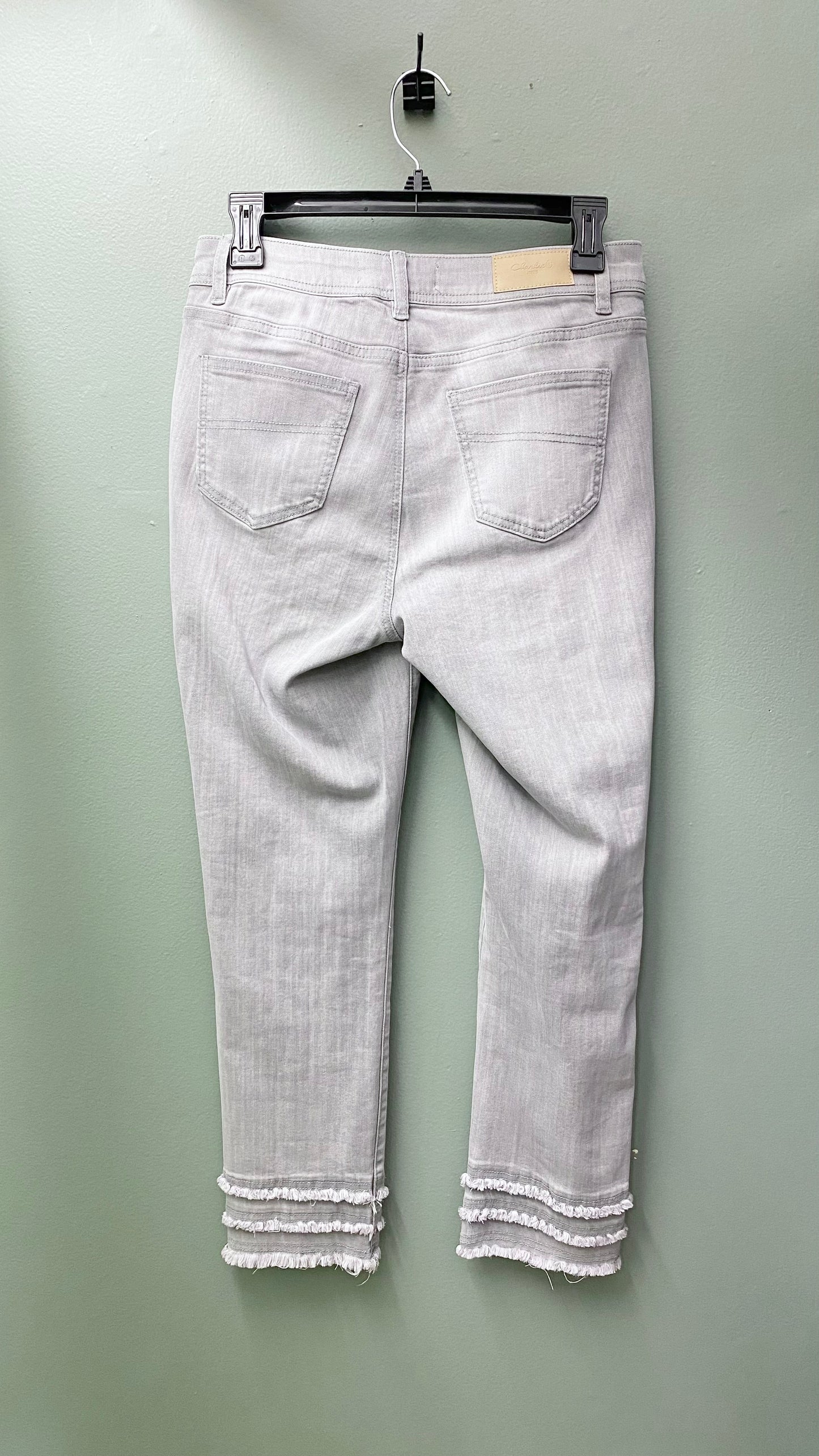 Charlie B Frayed Hem Ankle Jean
