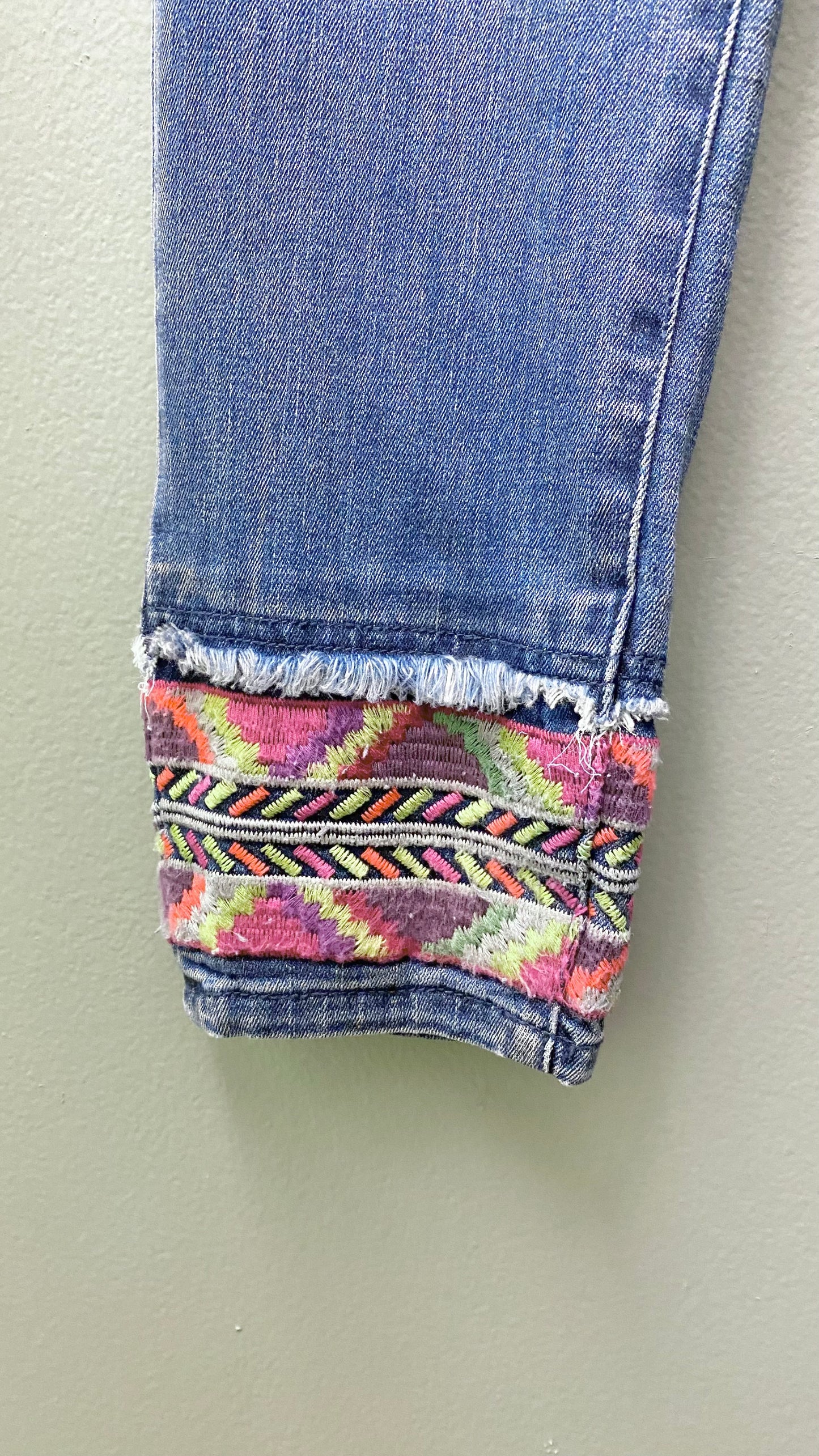 APNY Skinny Embroidered Jean