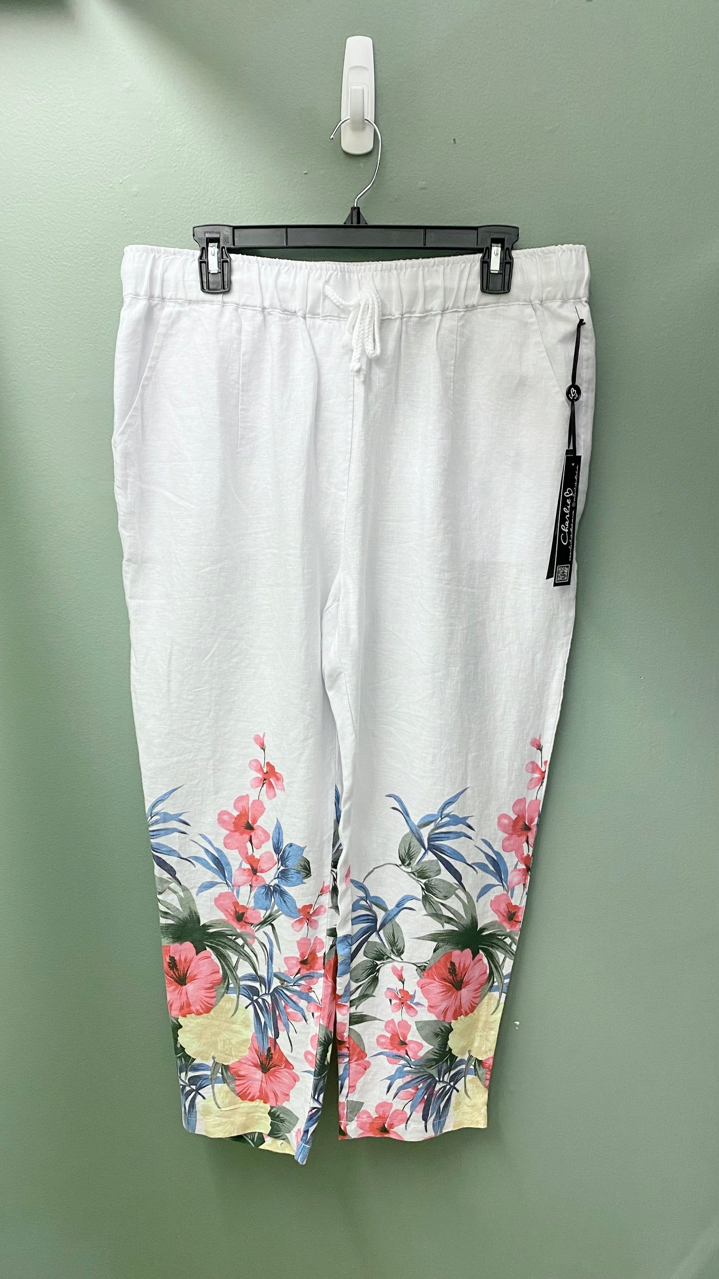Charlie B Floral Printed Pant