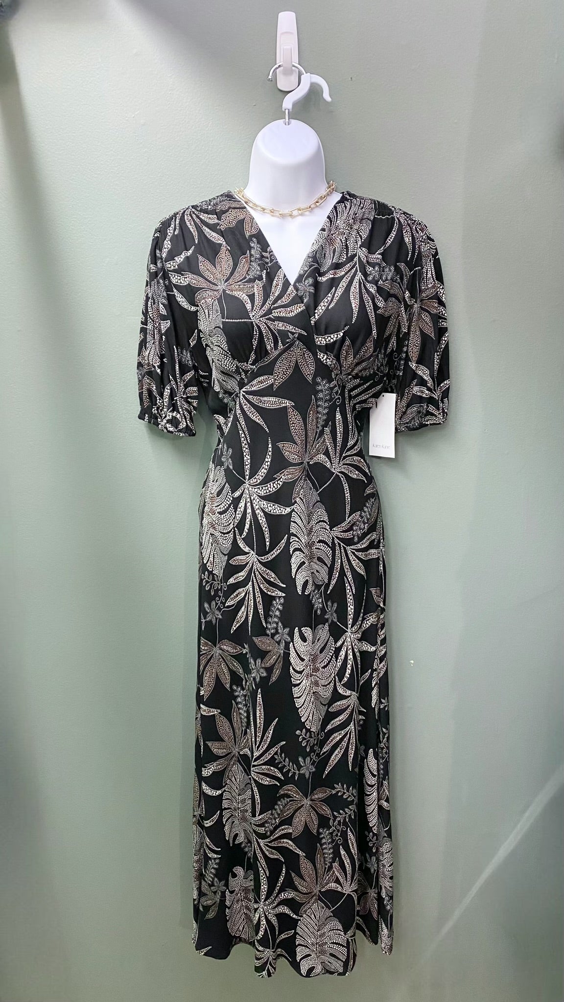 Karen Kane Puff Sleeve Dress