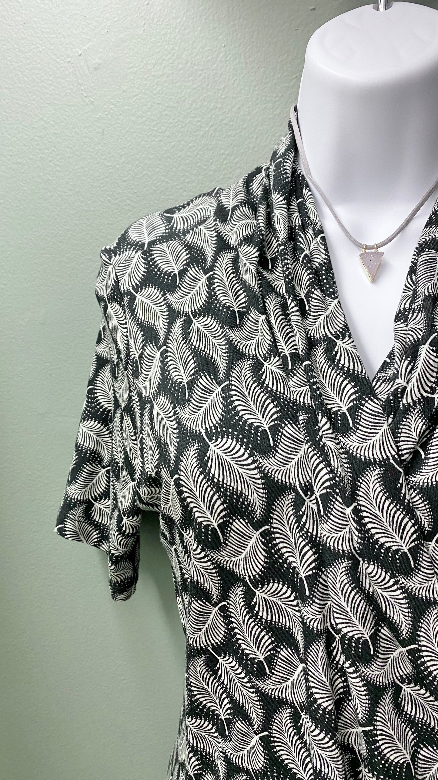 Clearance - Karen Kane Black and White Leaf Pattern