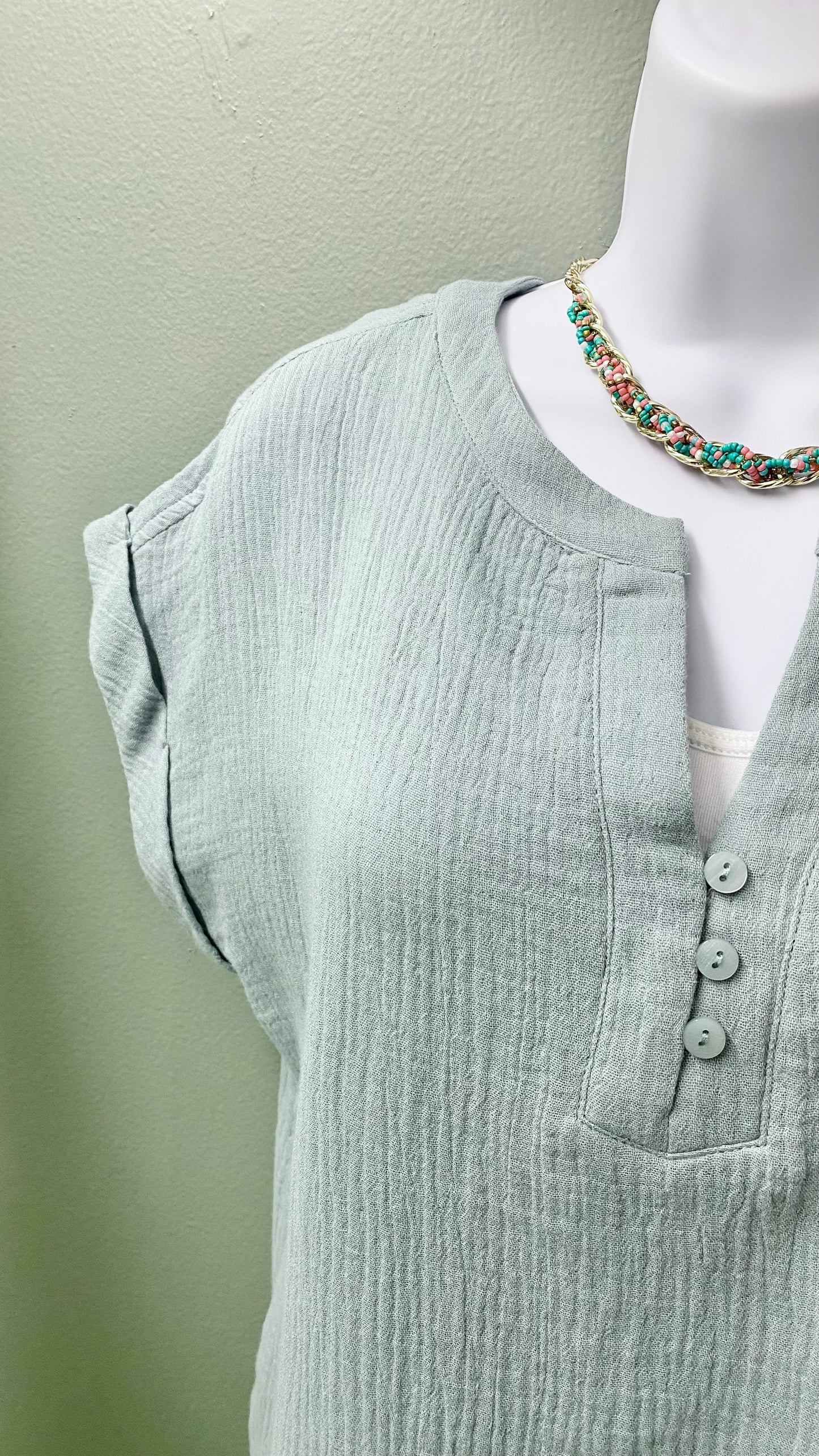Doe and Rae Side-Button Top