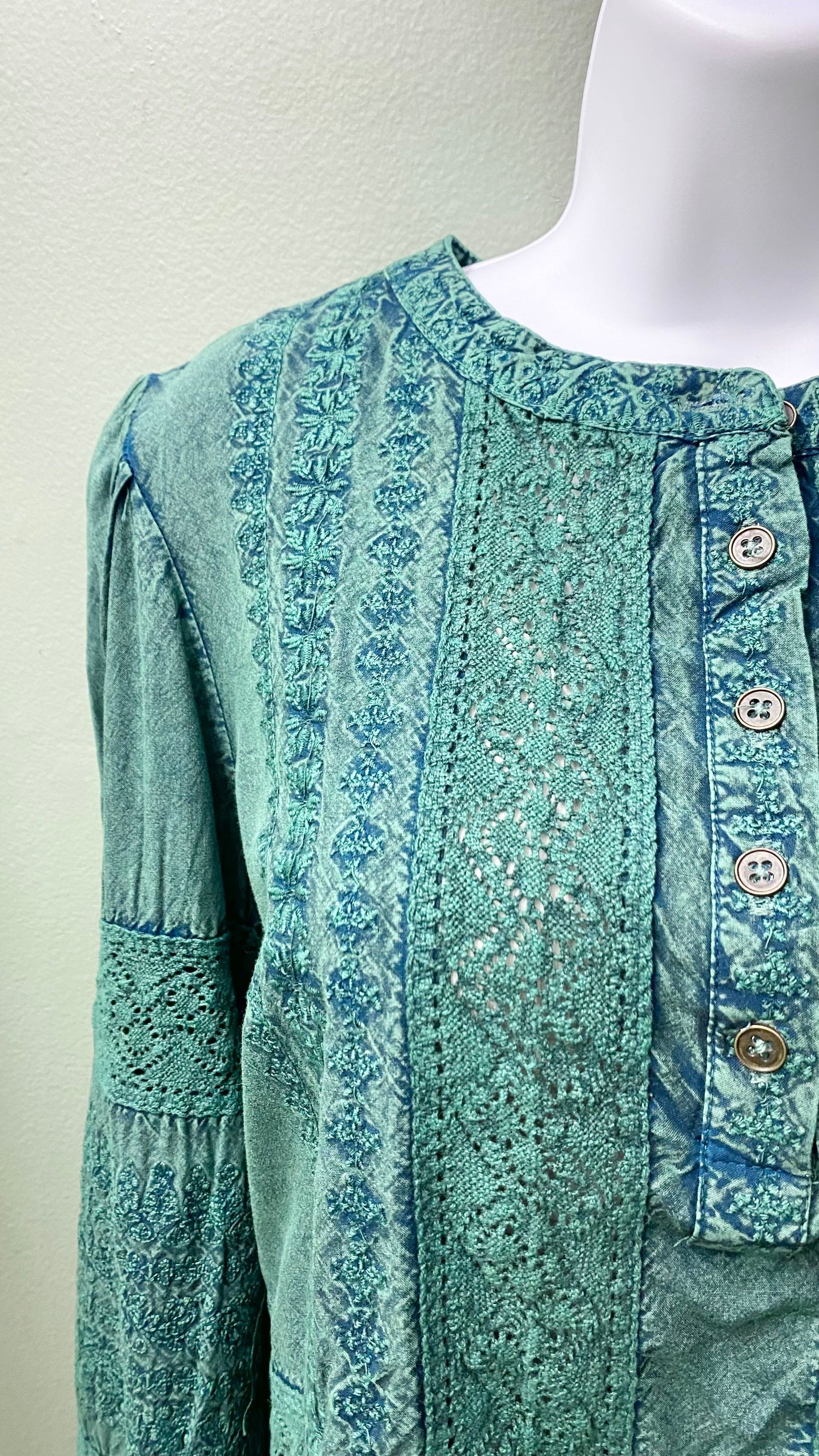 Tru Luxe Green Embroidered Top