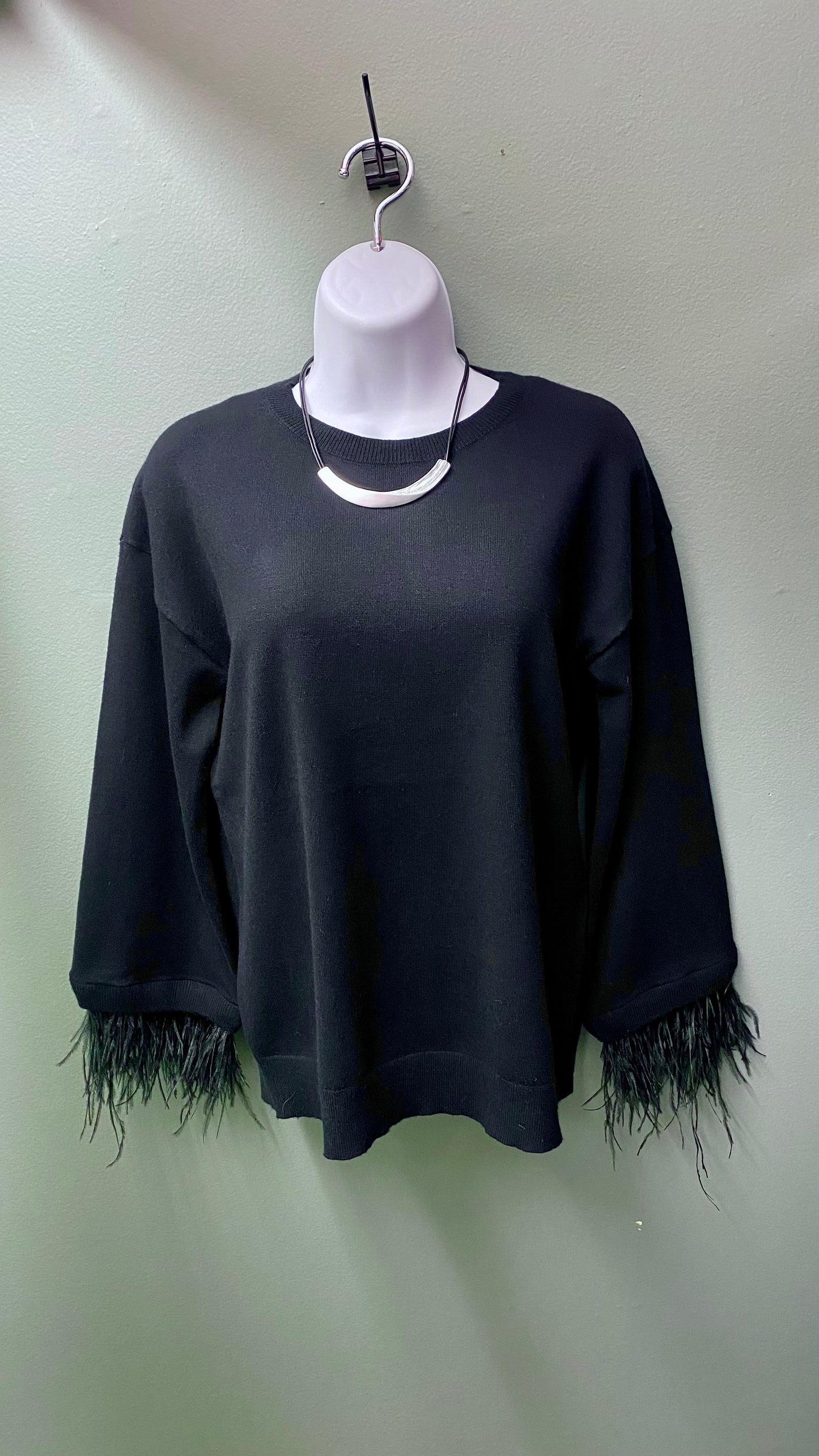 Karen Kane Feathered Cuff Top
