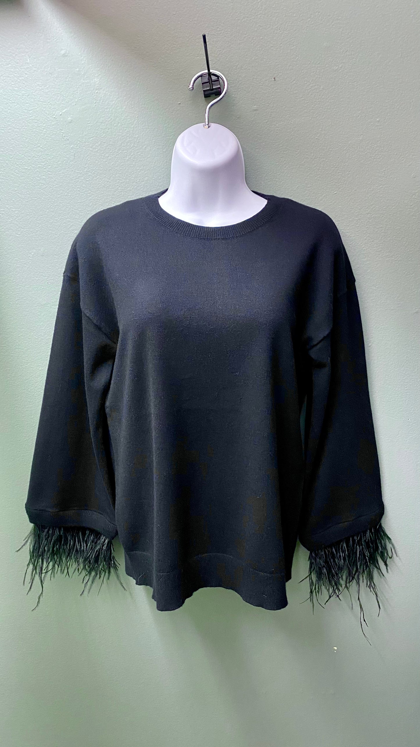 Karen Kane Feathered Cuff Top