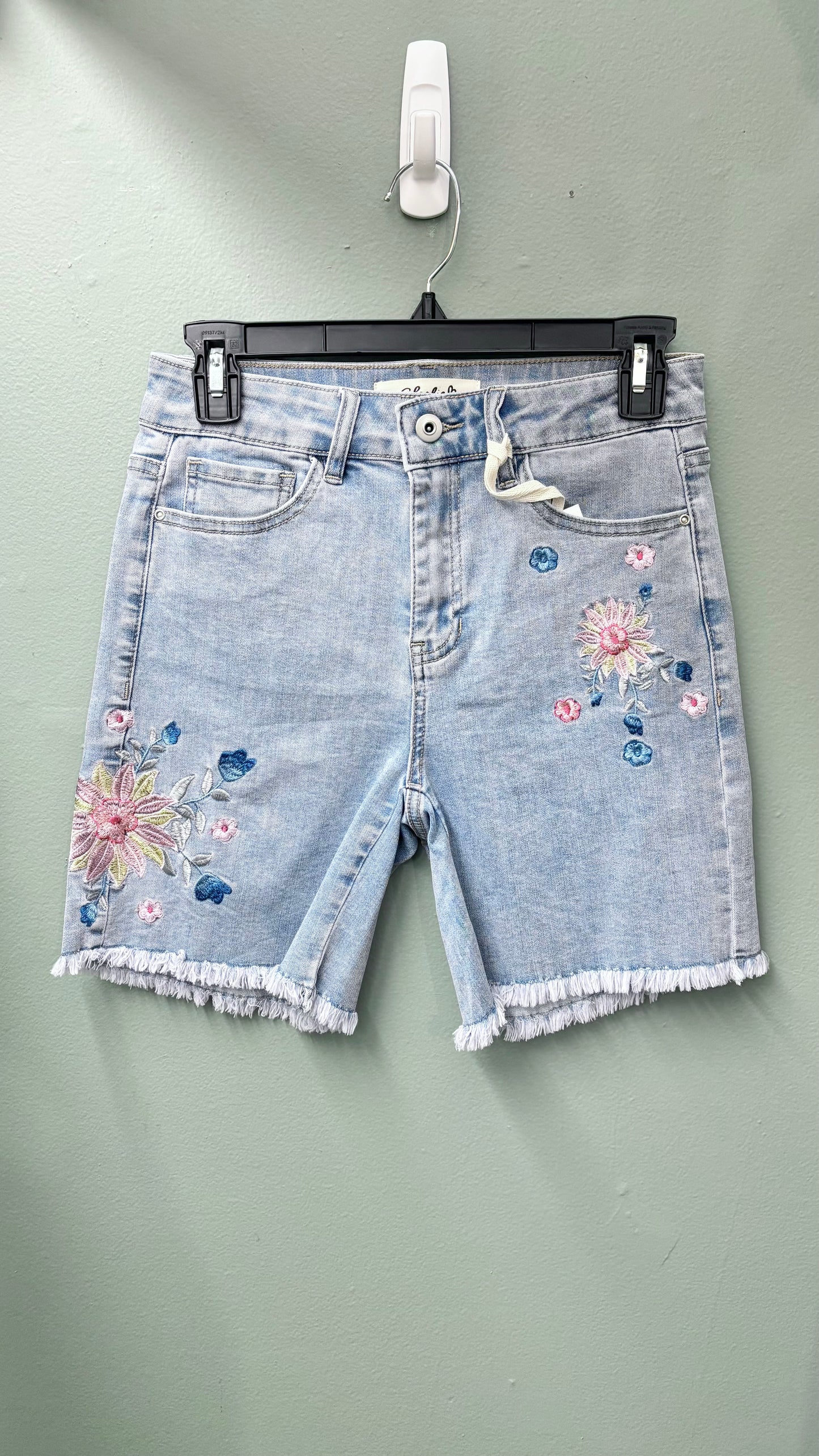 Charlie B Shorts with Embroidery (pants)