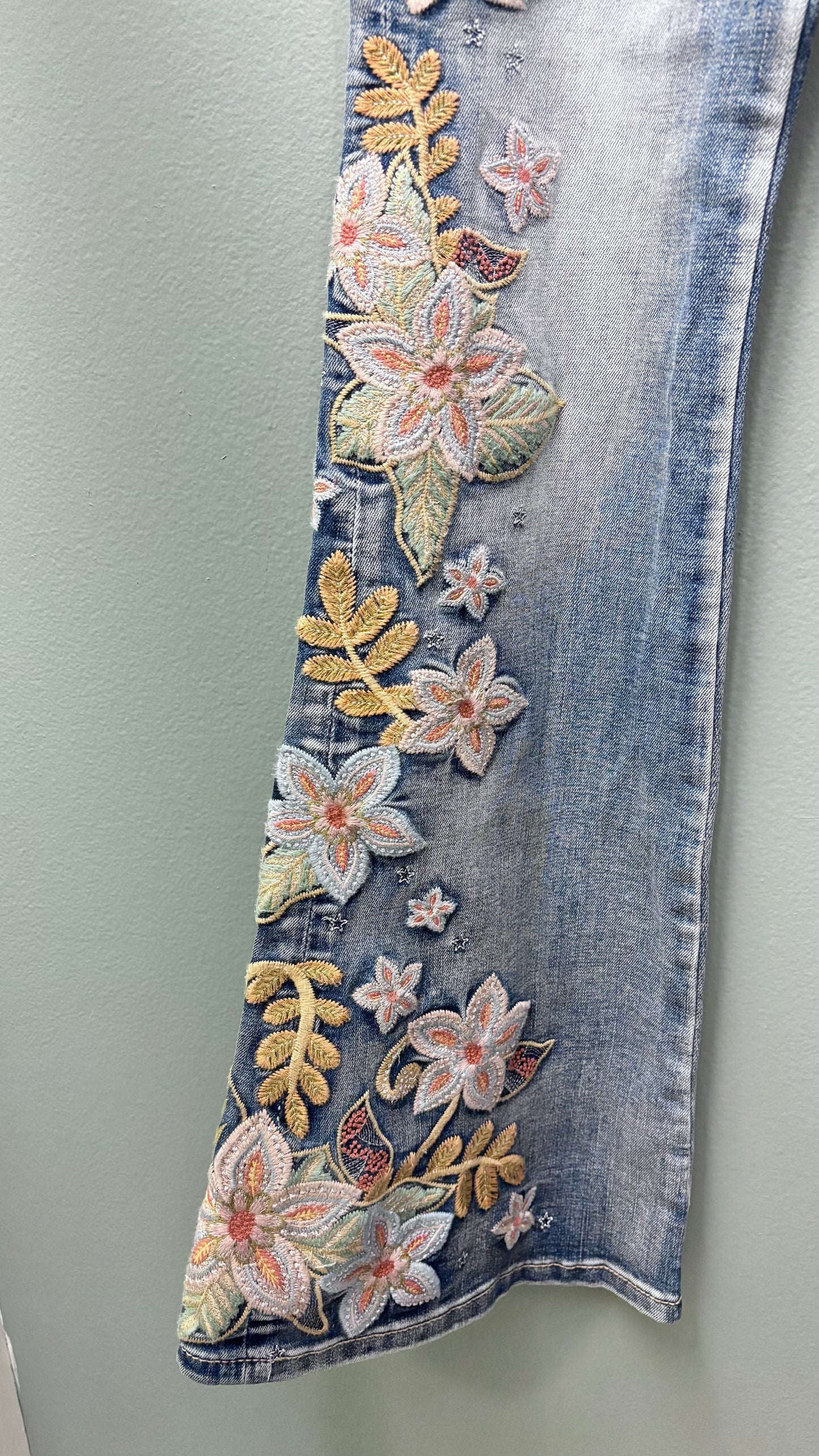 Grace Embroidered Jeans