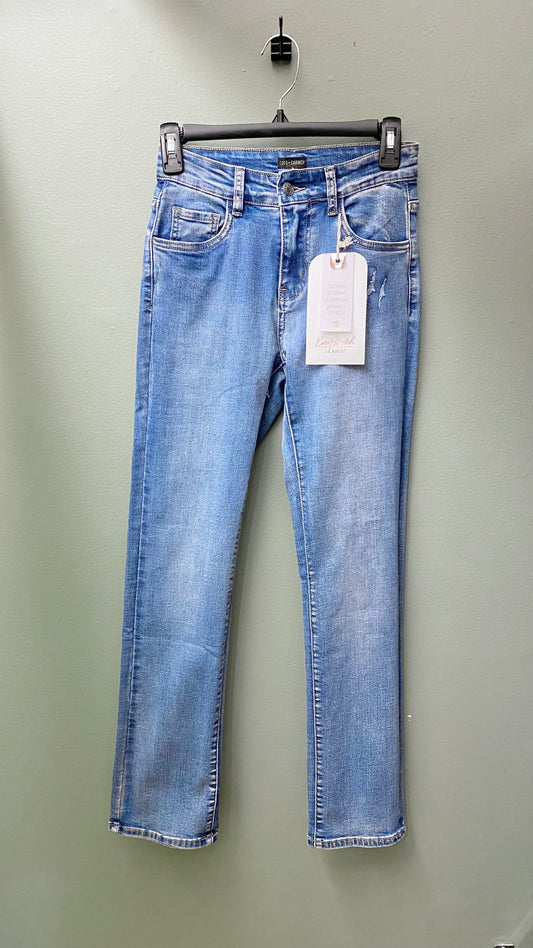 Coco + Carmen Distressed Jean