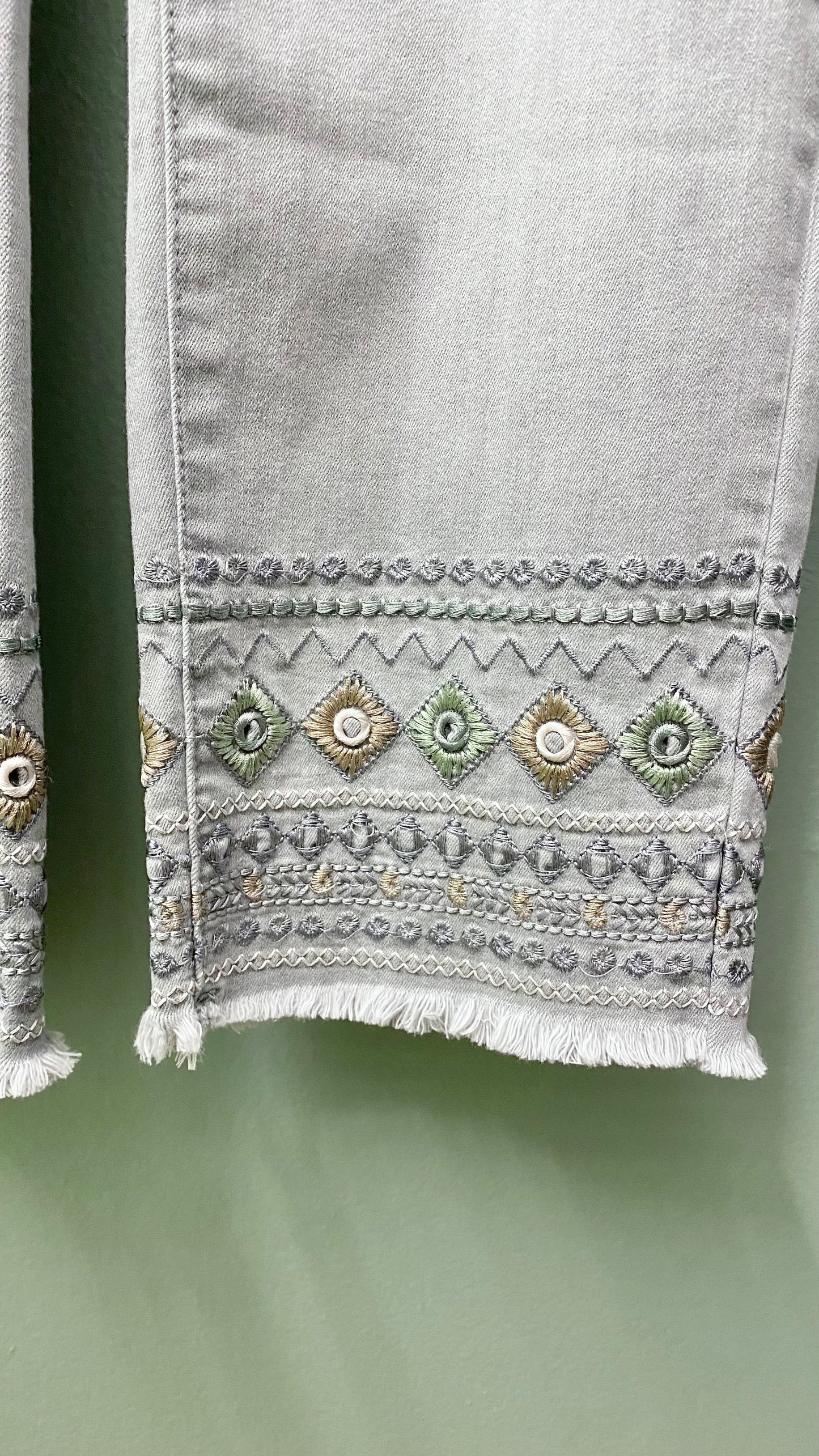 Charlie B Soft Grey Embroidered Jean