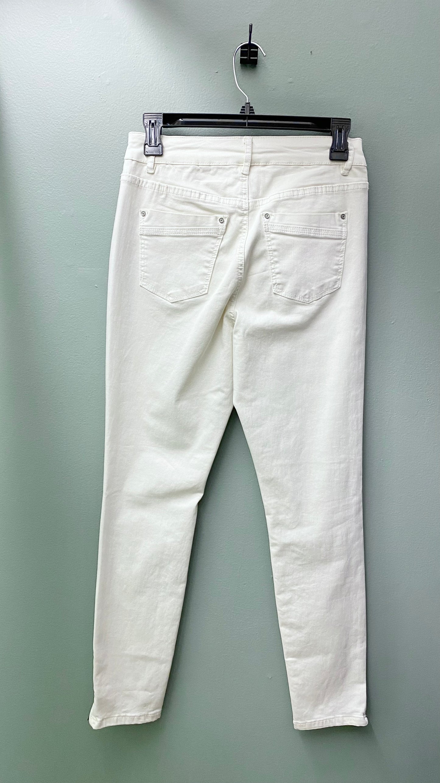 Charlie B Twill or Cream With Side-Zip Pant
