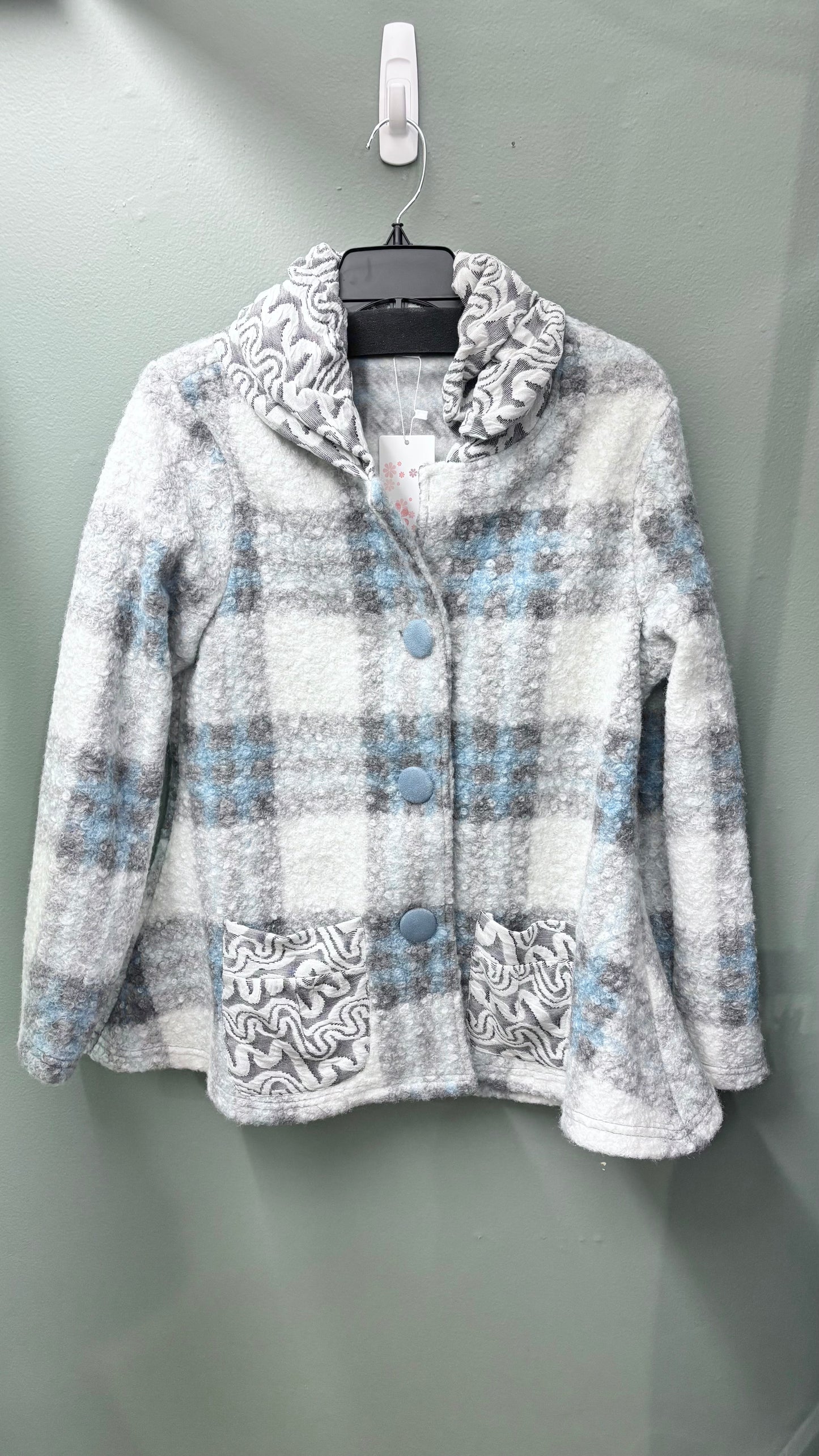* Kamana Lace Collar Coat