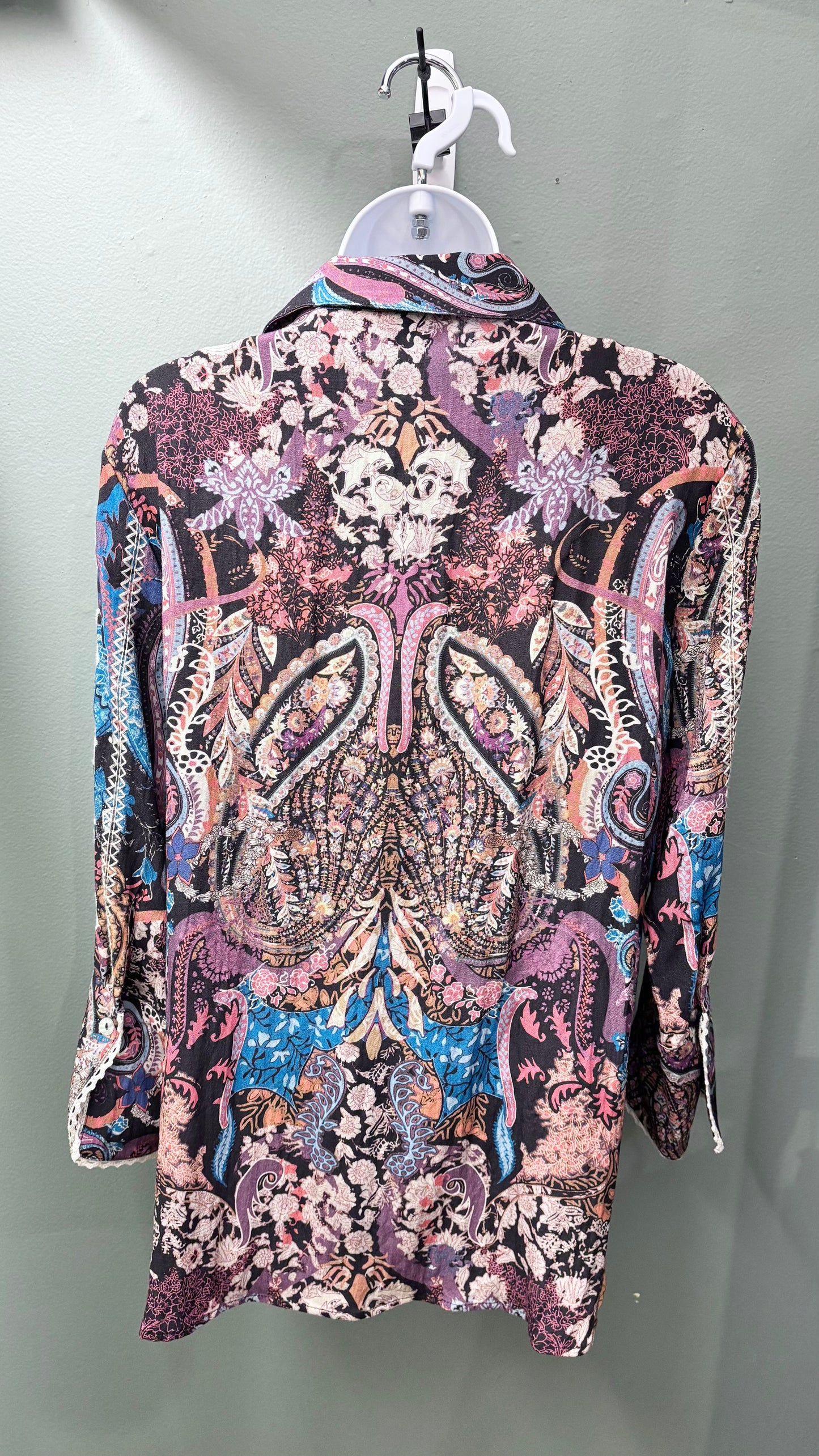 * Tru Luxe Embroidered Print Top