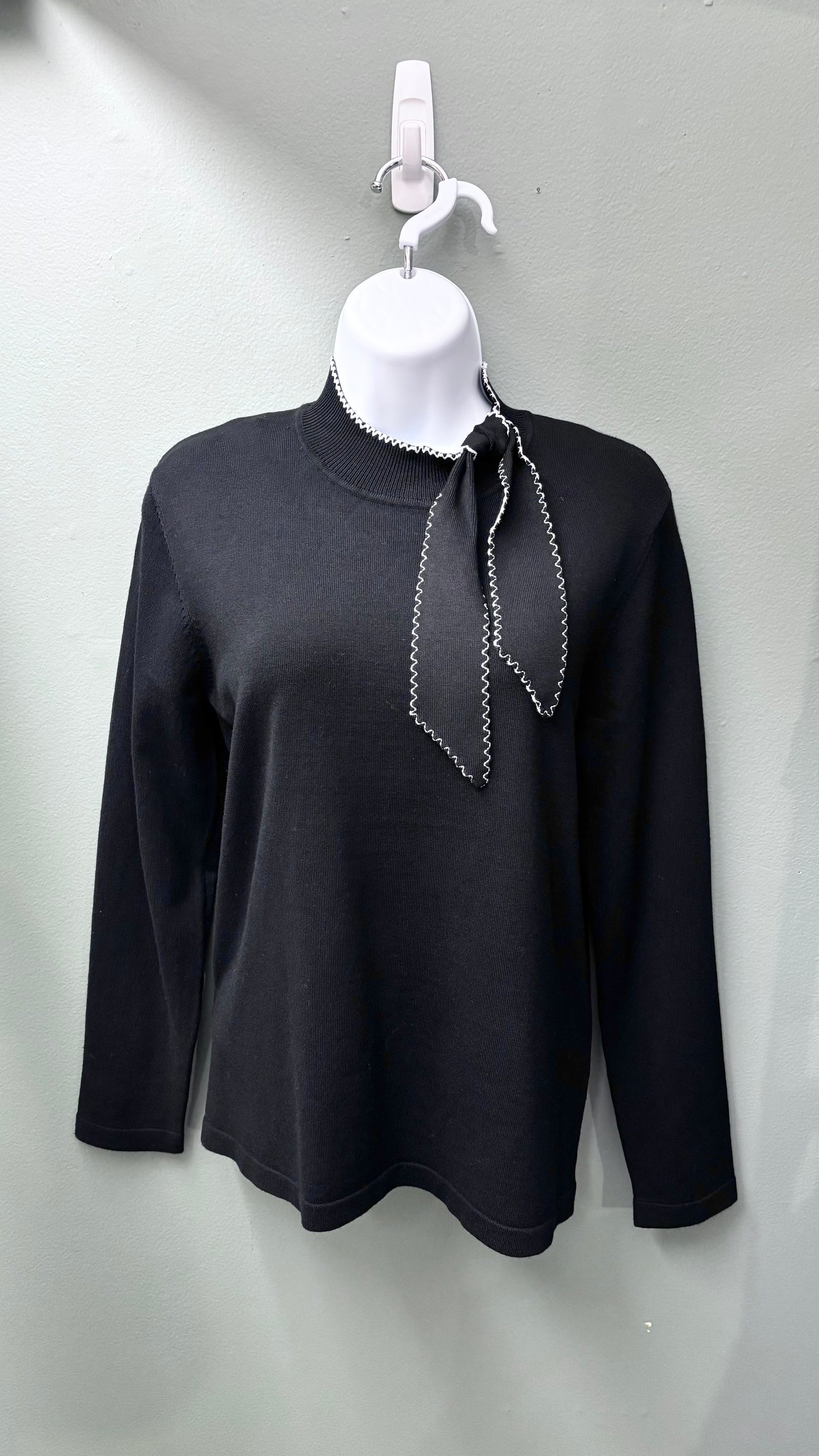 Sunday Black Top with Neck Tie