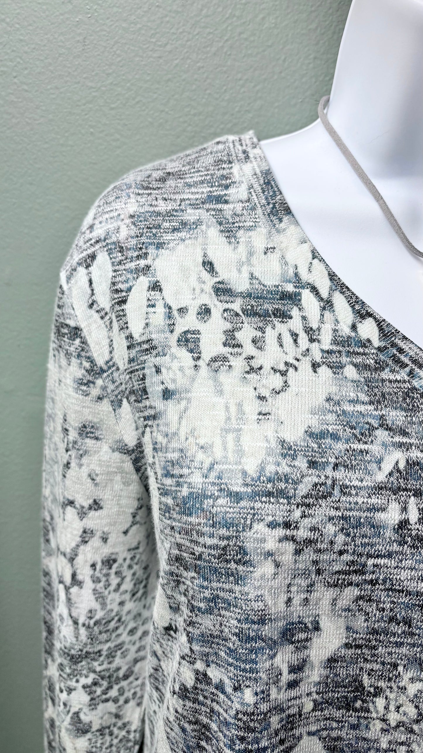 * Kamana Abstract Cloud Print Top
