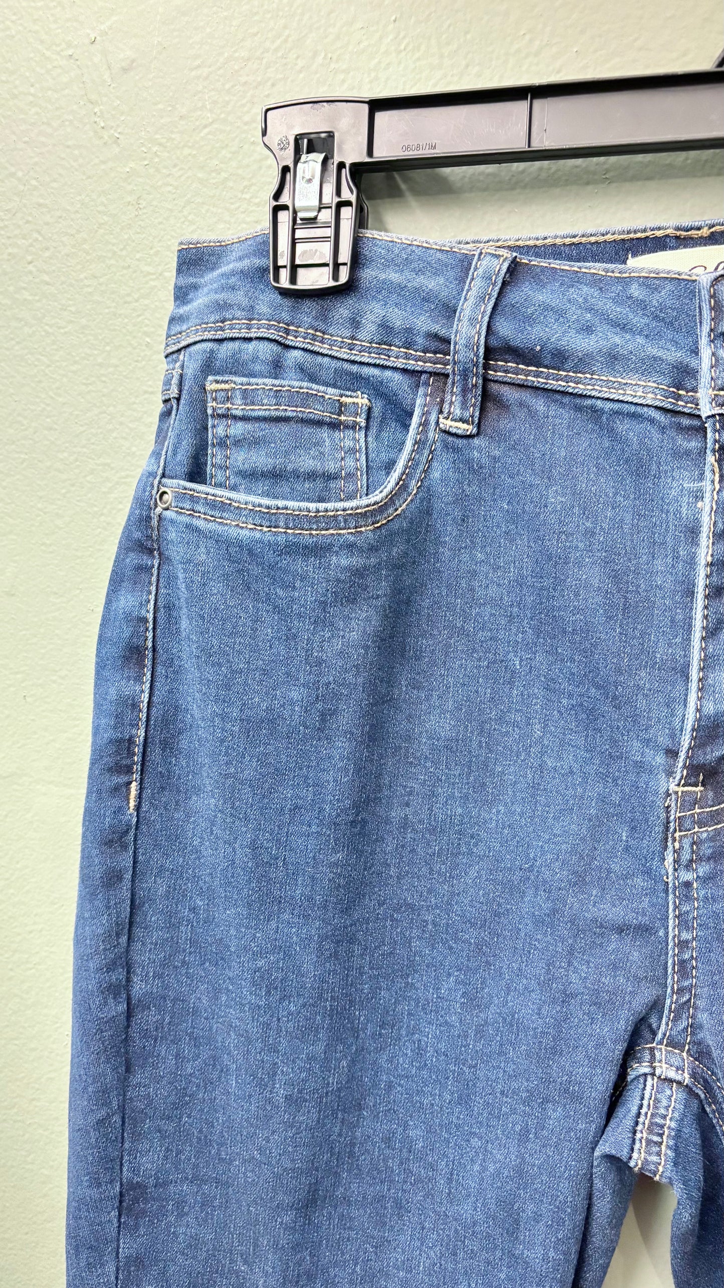 * Charlie B Capri Jeans
