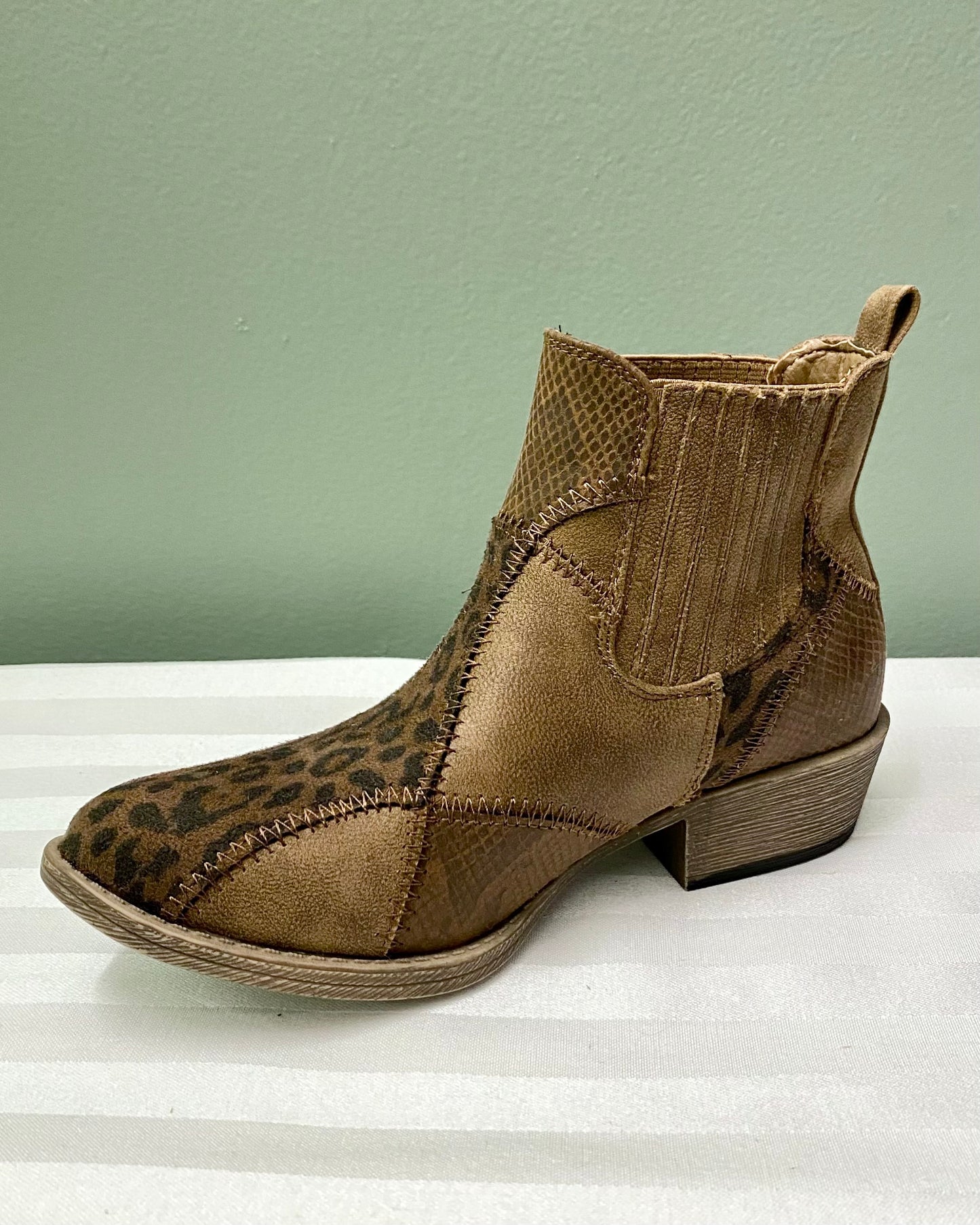 VeryG Tooled Tan Ankle Boot