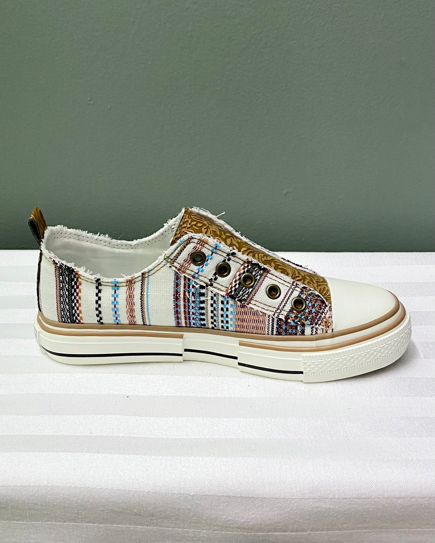 * VeryG Non-Tie Patterned Shoe