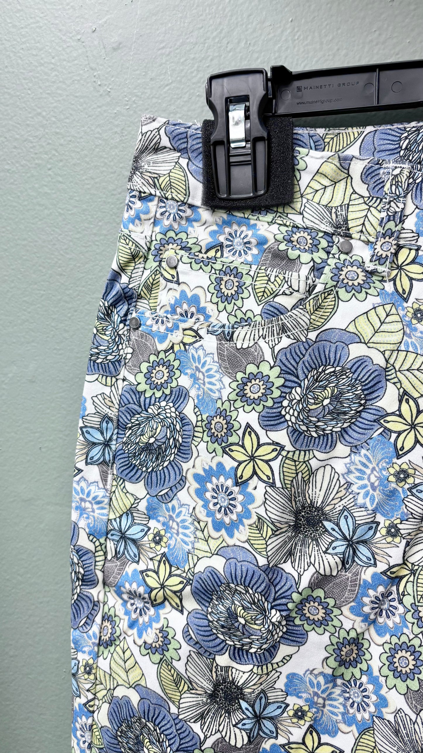 * Tru Luxe Bold Patterned Pants