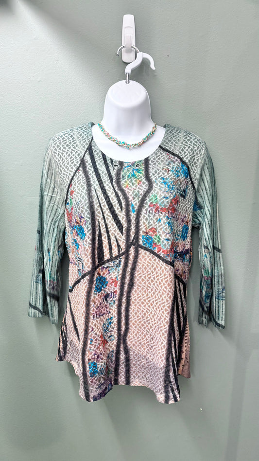 Kamana Patterned Burnout Top
